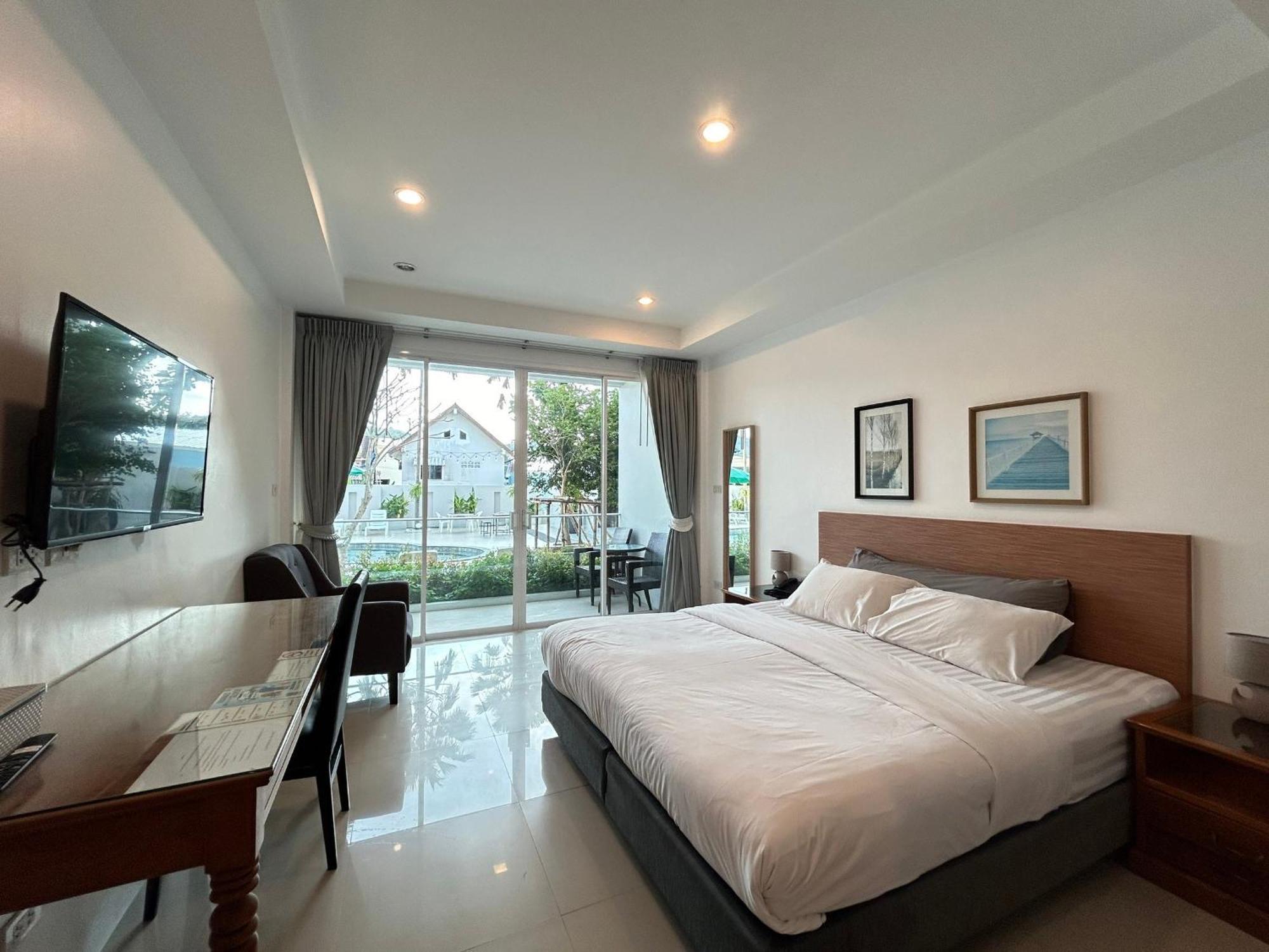 Clear House Resort - Sha Extra Plus Kamala Beach Exterior photo